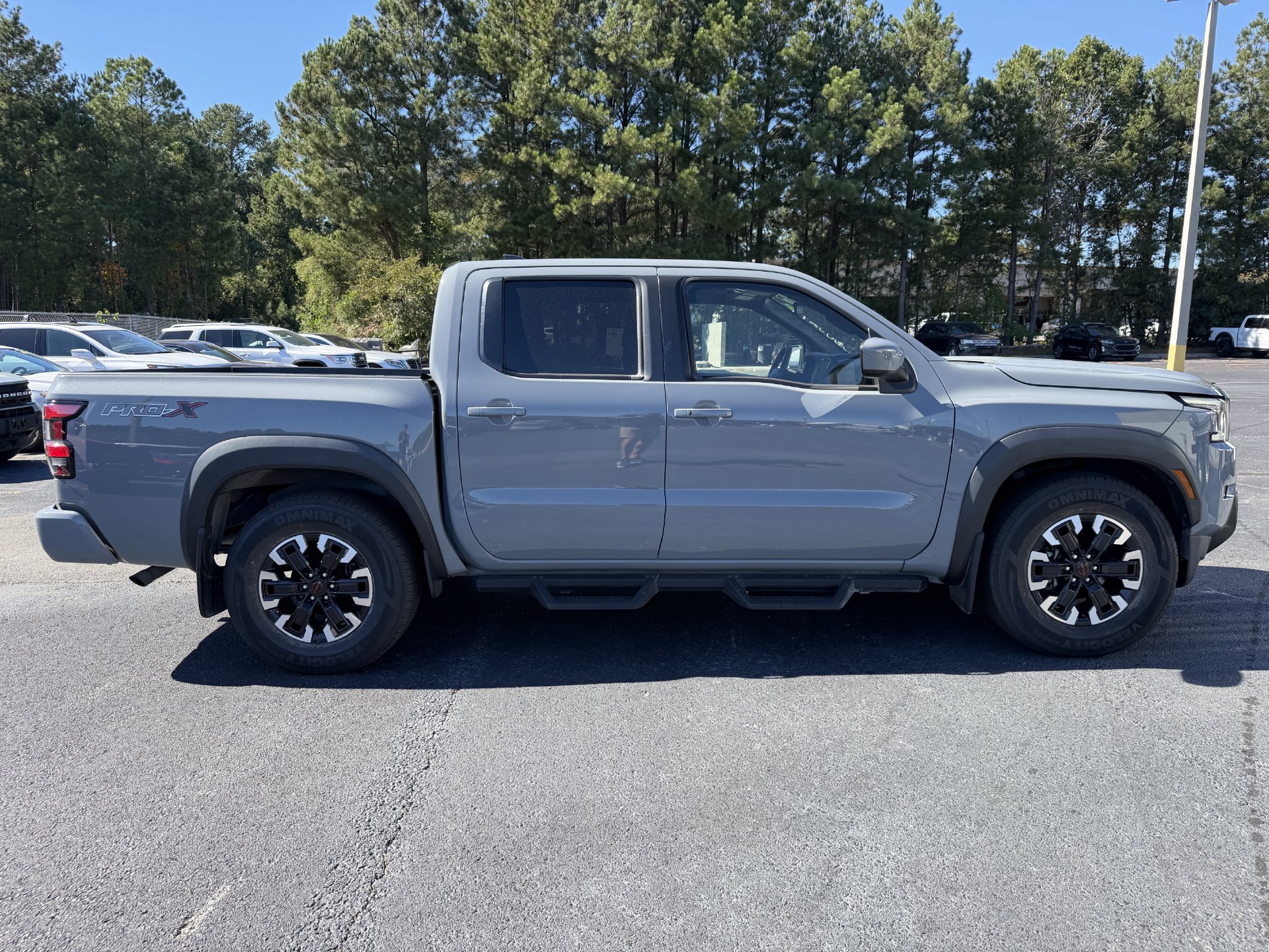 Used 2023 Nissan Frontier Pro-X w/ Tow Package RWD image 17