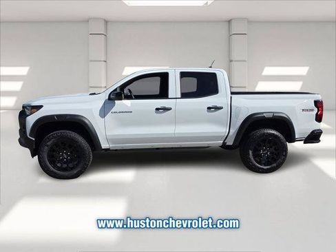 New 2026 Chevrolet Colorado Trail Boss AWD/4WD image 2