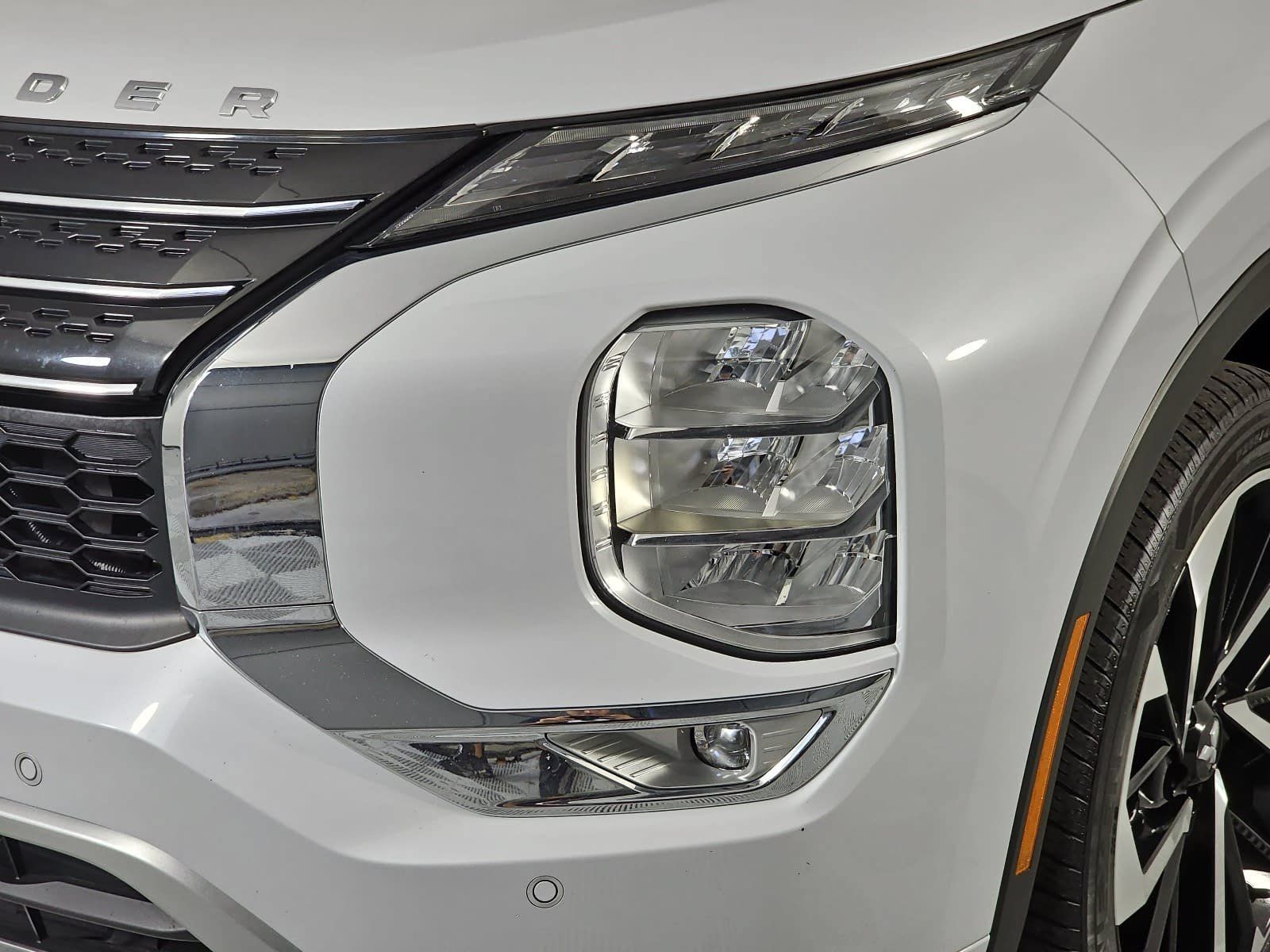 Used 2024 Mitsubishi Outlander SEL FWD image 29