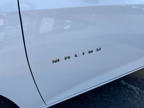 Used 2024 Chevrolet Malibu LT image 32