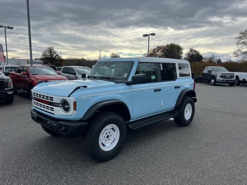 New 2025 Ford Bronco Heritage Edition image 3