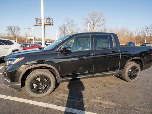 New 2026 Honda Ridgeline Black Edition image 3