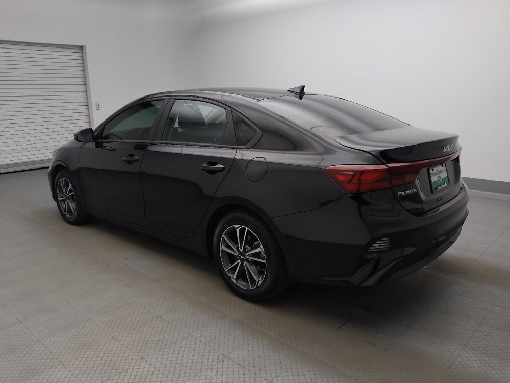 Used 2022 Kia Forte LXS w/ LXS Technology Package FWD image 3