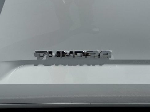 Used 2022 Toyota Tundra Limited AWD/4WD image 21