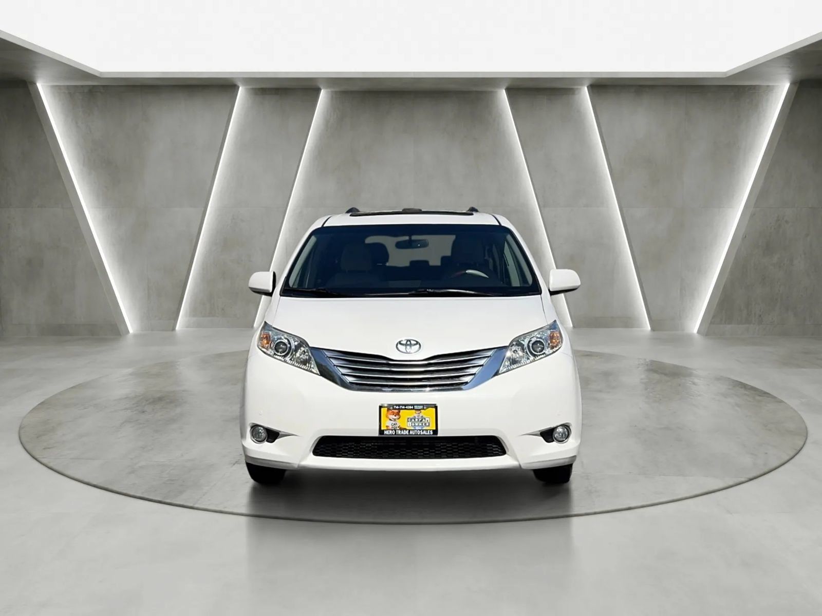 Used 2011 Toyota Sienna Limited w/ Premium Pkg AWD/4WD image 8