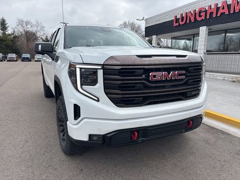 Used 2022 GMC Sierra 1500 AT4X image 4