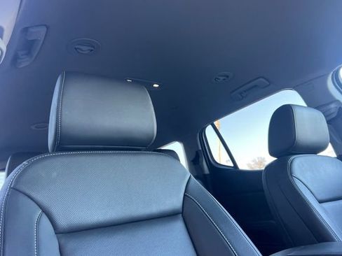 Used 2023 GMC Acadia SLT image 21