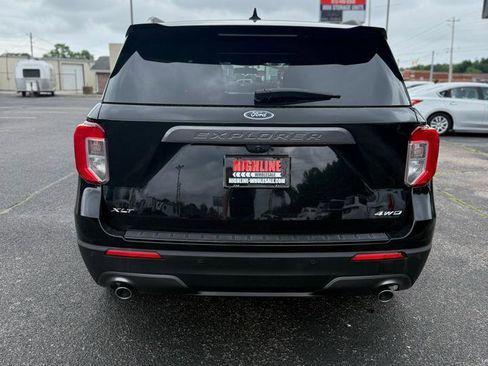 Used 2021 Ford Explorer XLT w/ Equipment Group 202A AWD/4WD image 6
