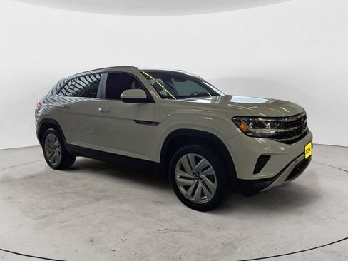 Used 2020 Volkswagen Atlas Cross Sport SE AWD/4WD image 3