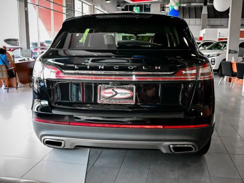 Used 2021 Lincoln Nautilus FWD w/ Equipment Group 101A image 6