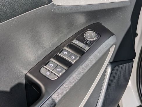 Certified 2025 Kia Soul LX image 20