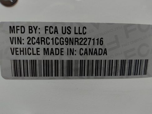 Used 2022 Chrysler Voyager LX FWD image 33