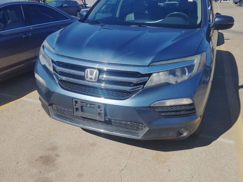Used 2016 Honda Pilot Touring image 8