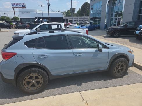 Used 2019 Subaru Crosstrek 2.0i Premium w/ Eyesight System image 4