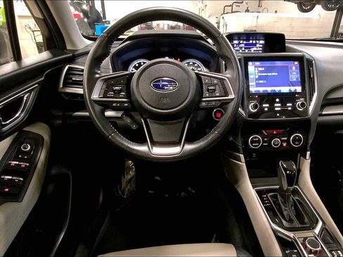 Used 2020 Subaru Forester Limited image 6
