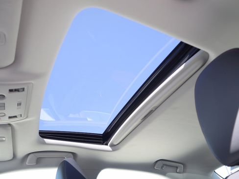 Used 2017 Lexus IS 200t image 24