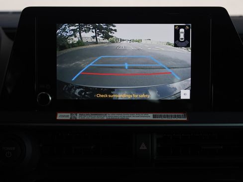 Used 2024 Toyota Prius LE FWD image 34