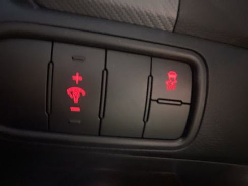 Used 2017 Kia Forte S image 12