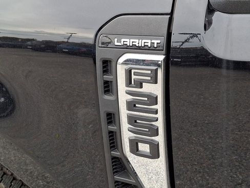 New 2025 Ford F250 Lariat w/ Lariat Ultimate Package image 12
