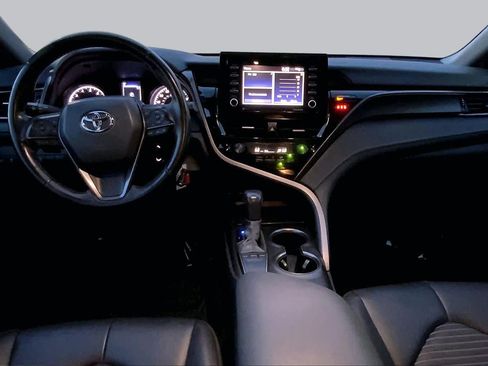 Used 2024 Toyota Camry SE FWD image 15
