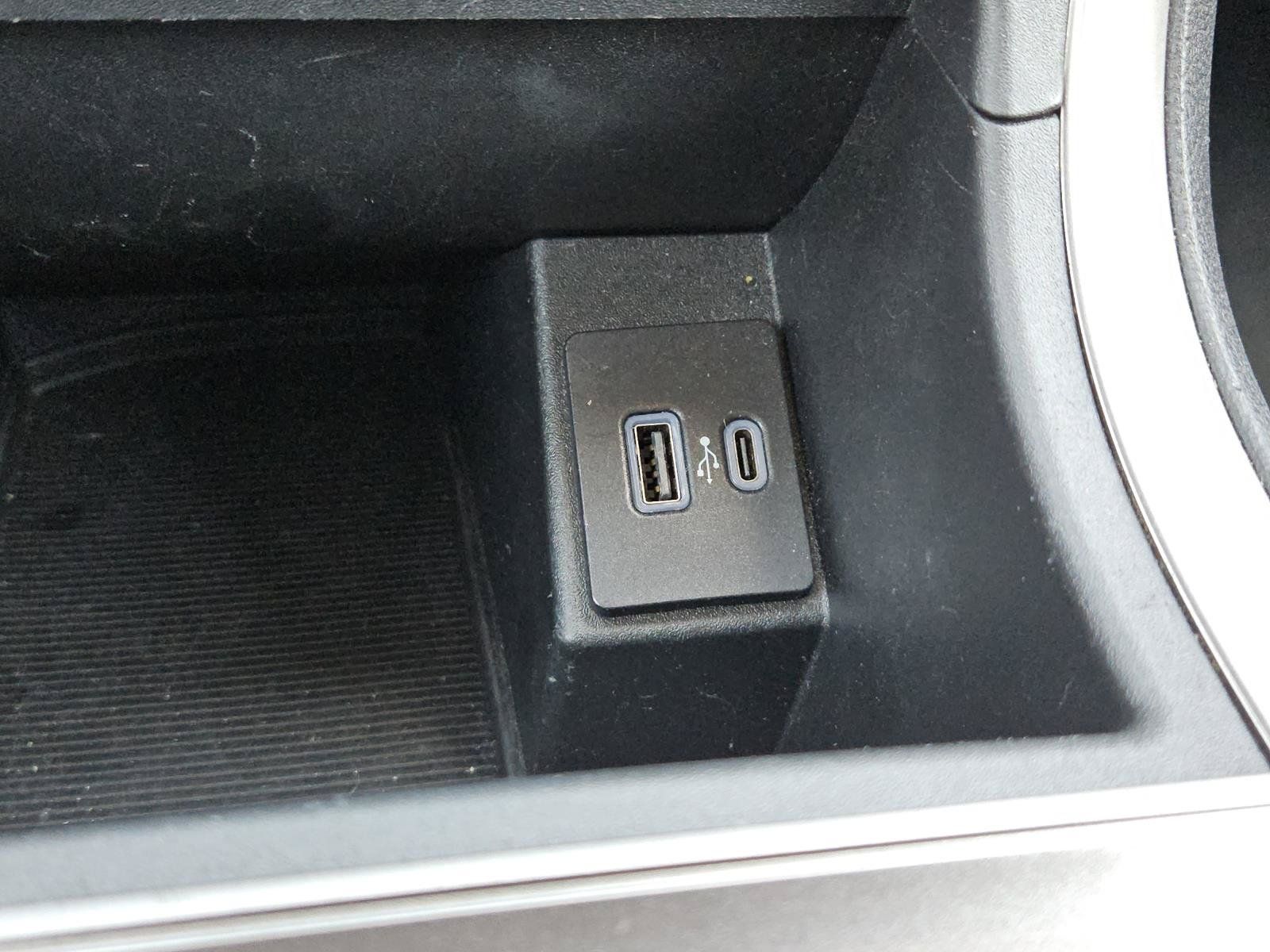 Used 2024 Ford Edge SEL AWD/4WD image 18