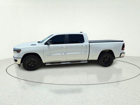 Used 2019 RAM 1500 Big Horn AWD/4WD image 2