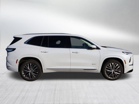 New 2026 Buick Enclave Avenir w/ Super Cruise Package image 8