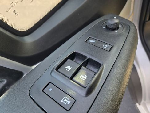 New 2025 RAM ProMaster 2500 w/ Quick Order Package 22G SLT image 11