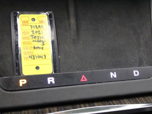 Used 2021 Tesla Model S Plaid image 22