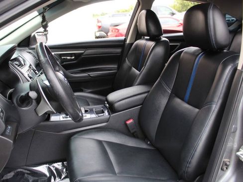 Used 2018 Nissan Altima 2.5 SR w/ SR Special Edition FWD image 18