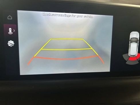 Used 2025 Kia Seltos EX AWD/4WD image 2
