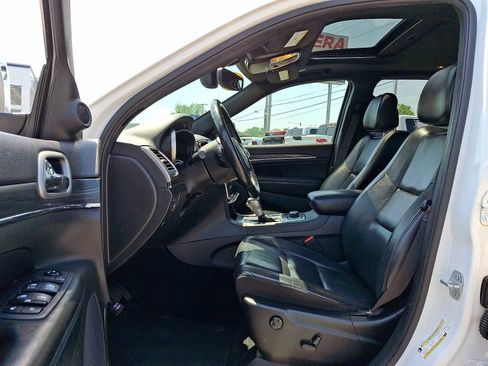 Used 2020 Jeep Grand Cherokee Limited AWD/4WD image 14