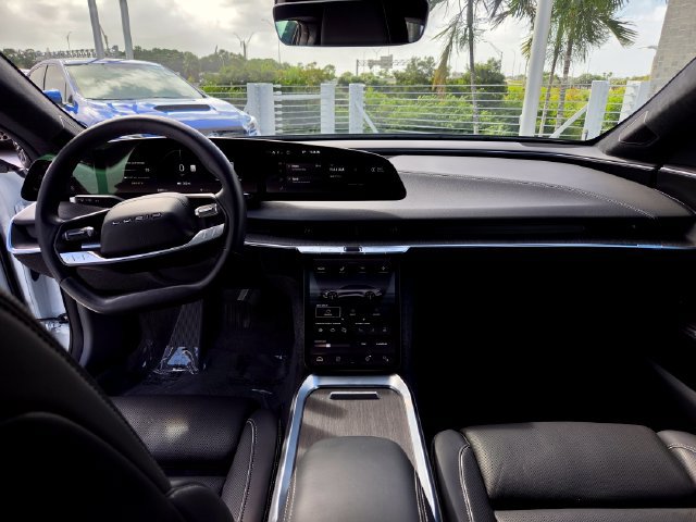 Used 2025 Lucid Air Touring AWD/4WD image 27