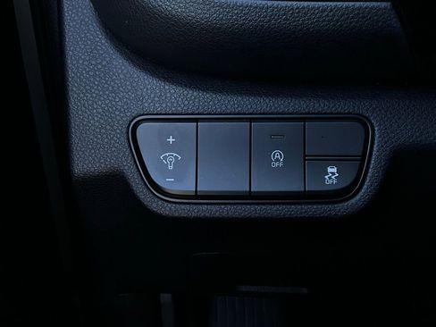 Used 2025 Kia Seltos S image 21