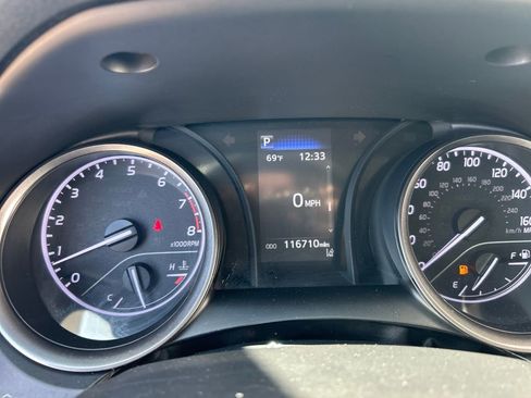 Used 2021 Toyota Camry SE image 21