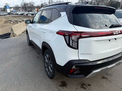Certified 2024 Kia Seltos S image 5