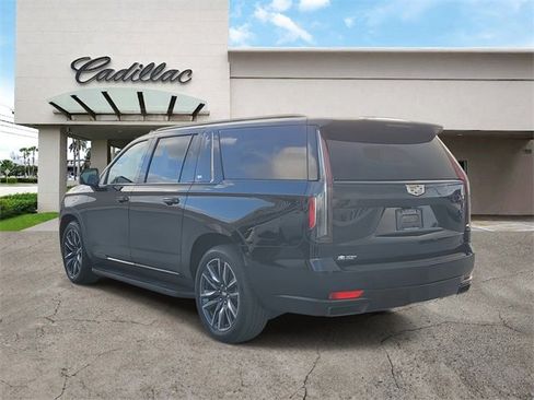 Used 2023 Cadillac Escalade ESV Sport w/ Touring Package image 3