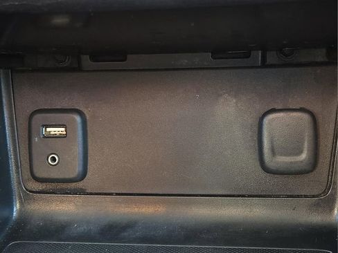 Used 2015 Chevrolet Colorado W/T image 25