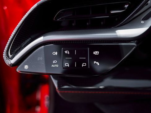 Used 2023 Ferrari SF90 Spider AWD/4WD image 54