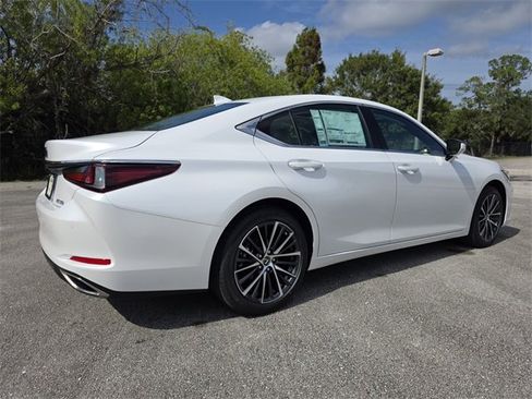 New 2025 Lexus ES 350 w/ Premium Package image 3