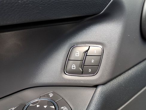 Used 2022 Ford Expedition XLT AWD/4WD image 16