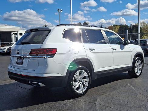 Certified 2023 Volkswagen Atlas SE w/ Panoramic Sunroof Package image 6