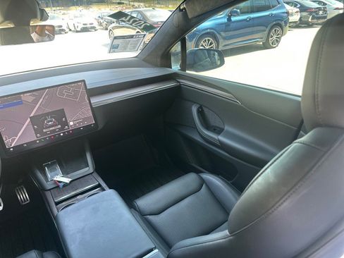 Used 2024 Tesla Model X image 21