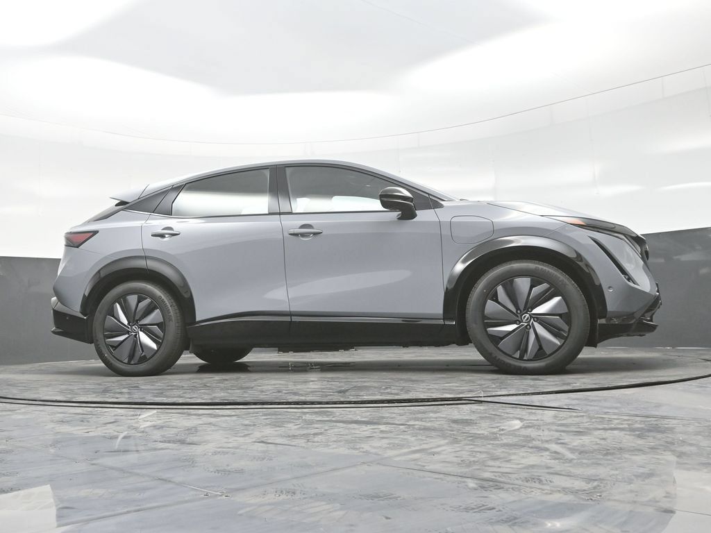 Used 2024 Nissan Ariya AWD image 34