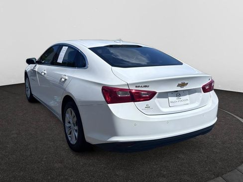 Used 2025 Chevrolet Malibu LT FWD image 3