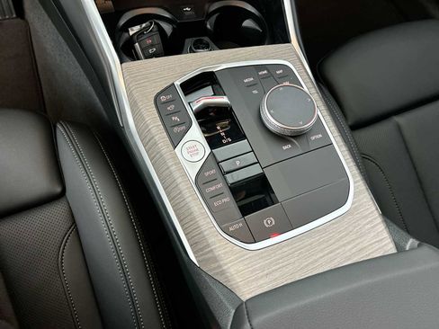 Used 2025 BMW 330i xDrive Sedan w/ Premium Package image 22