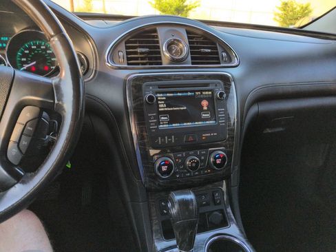 Used 2014 Buick Enclave Leather AWD/4WD image 18