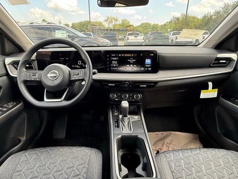 New 2025 Nissan Kicks SV image 17