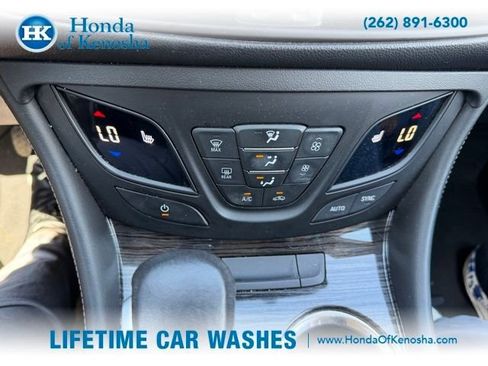 Used 2017 Buick Envision Essence AWD/4WD image 8