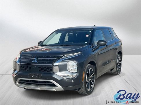 Used 2024 Mitsubishi Outlander FWD image 1